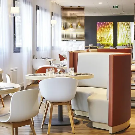 Otel Kyriad Paris Ouest - La Defense 3*