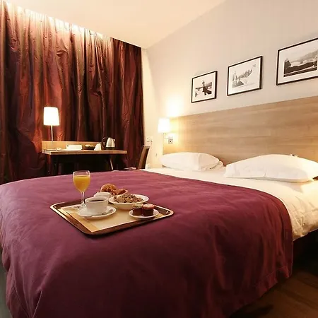 Kyriad Paris Ouest - La Defense Bezons