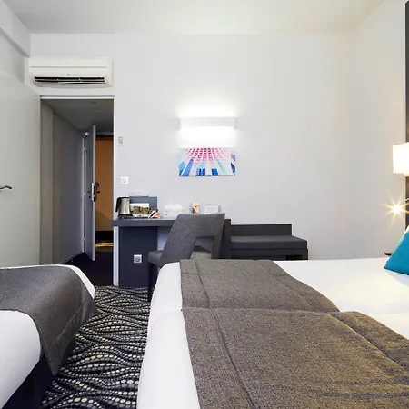 Kyriad Paris Ouest - La Defense