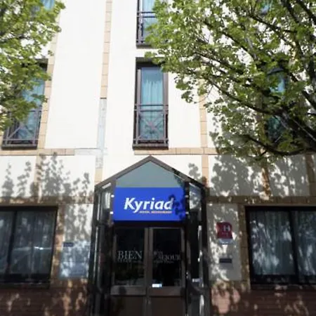 Kyriad Paris Ouest - La Defense 3* Bezons