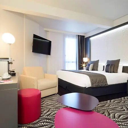 Kyriad Paris Ouest - La Defense Bezons
