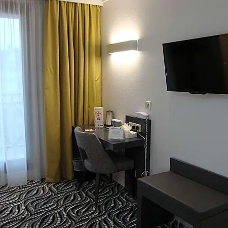 Hotel Kyriad Paris Ouest - La Defense Bezons