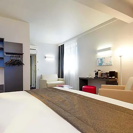 Kyriad Paris Ouest - La Defense 3* Bezons