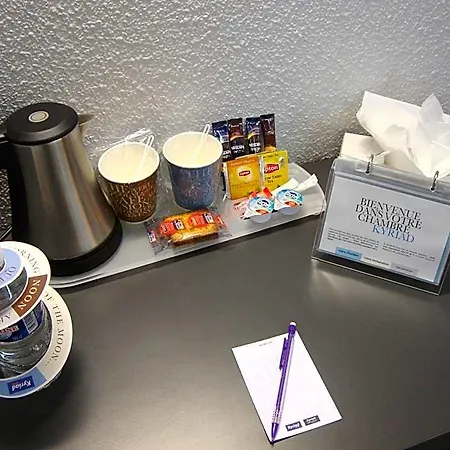 Hotel Kyriad Paris Ouest - La Defense 3*